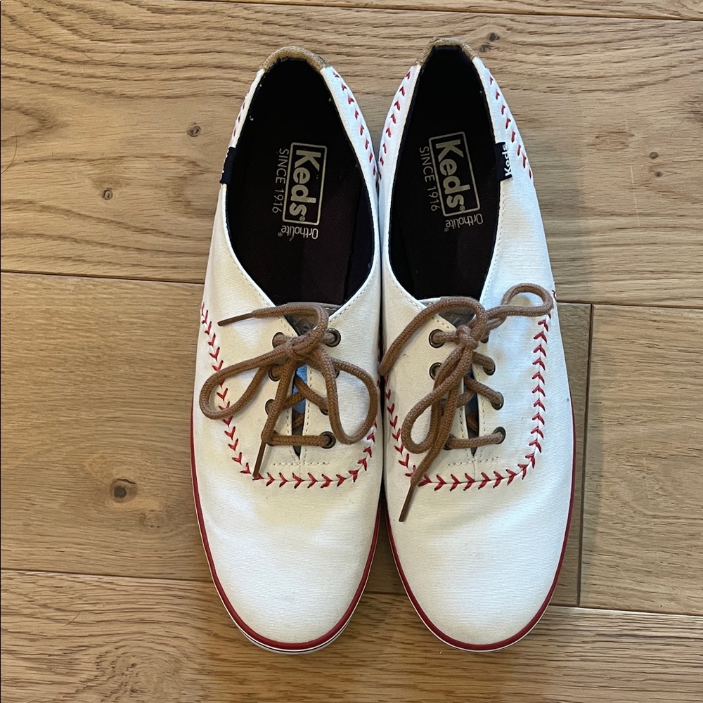 Women’s Keds Sz 9.5 Baseball Edition